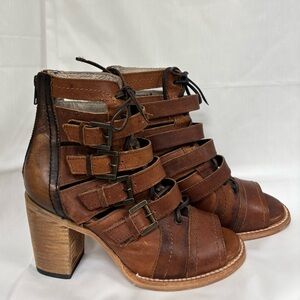 Freebird by Steven Braeden Sz 8